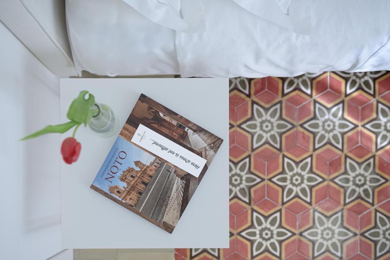 Sikelia Suites Ното Екстериор снимка
